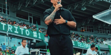 Daddy Yankee firma alianza para fortalecer el fútbol en Puerto Rico