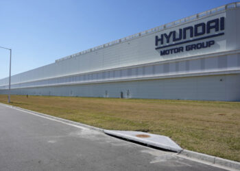 EEUU liberará a surcoreanos detenidos en redada en fábrica de Hyundai