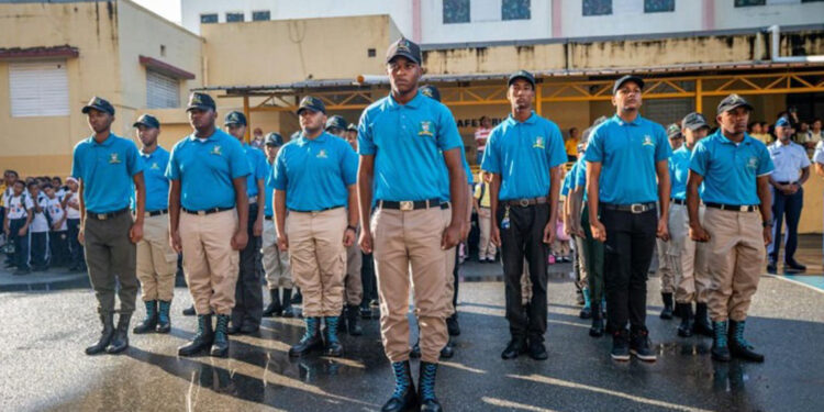 Jóvenes de Capotillo inician servicio militar voluntario