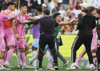 Luis Suárez suspendido seis partidos en Leagues Cup por escupitajo