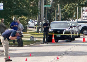 Oficial de ICE mata a sospechoso que intentó evadir arresto en Chicago