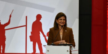 Raquel Peña anuncia carretera del Ámbar con fondos del presupuesto