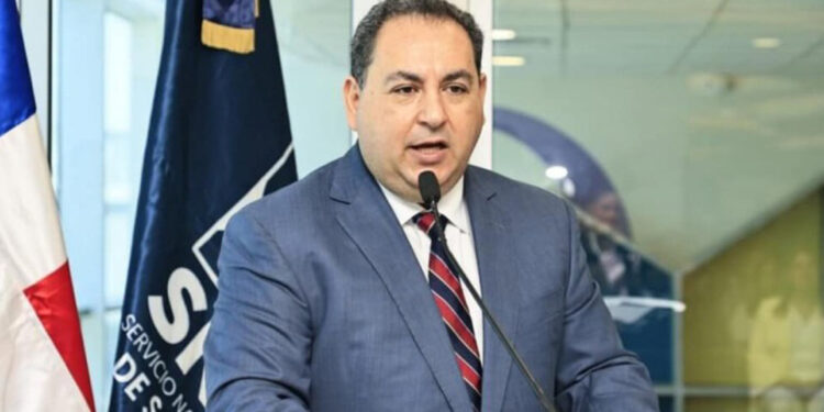 SNS afirma que casi duplicó el salario de las enfermeras