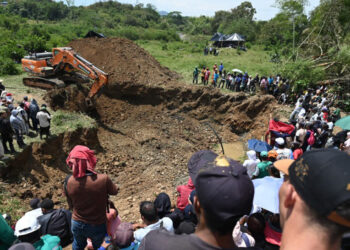 Siete mineros atrapados en socavón ilegal tras derrumbe en Cauca, Colombia