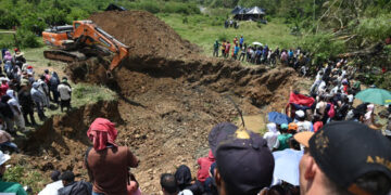 Siete mineros atrapados en socavón ilegal tras derrumbe en Cauca, Colombia