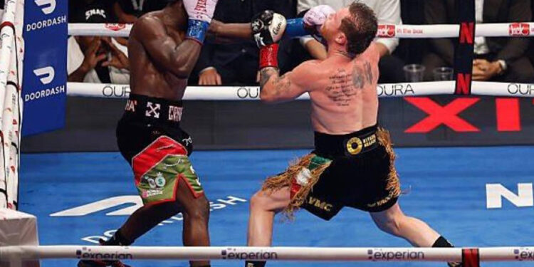 Terence Crawford hace historia al derrotar a Canelo Álvarez y unificar tres divisiones