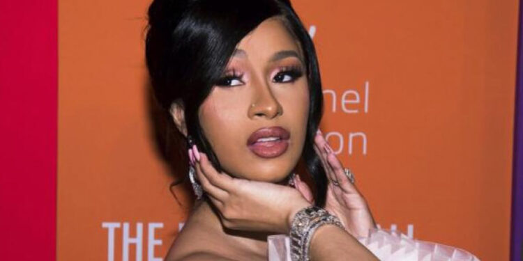 Cardi B quiere visitar "La casa de Alofoke", pero aplaza hasta octubre por su nuevo álbum
