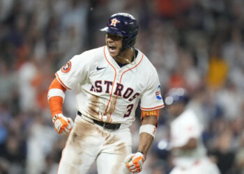Jeremy Peña impulsa triunfo de Astros 8-7 sobre Yankees