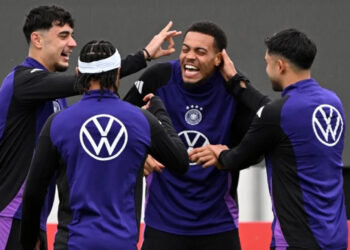 Alemania se juega su futuro en la clasificación al Mundial