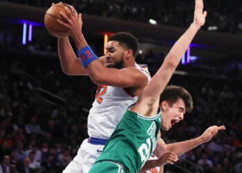 Brunson y Towns lideran triunfo de Knicks sobre Celtics en el Madison