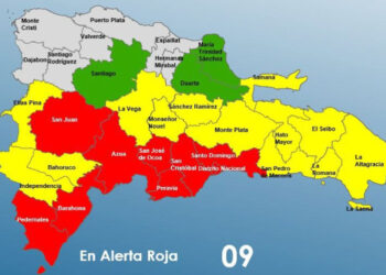 COE mantiene 25 provincias en alerta por el paso de la tormenta Melissa