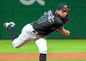 Grant Gavin guía blanqueada de Leones del Escogido ante Estrellas