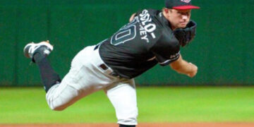 Grant Gavin guía blanqueada de Leones del Escogido ante Estrellas