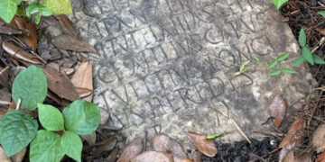 Hallan en Nueva Orleans una lápida romana perdida hace casi dos mil años