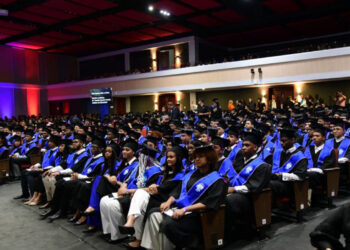 ITLA gradúa 381 nuevos profesionales en su decimoquinto aniversario