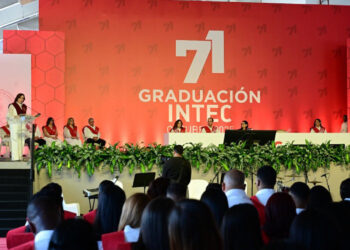 Intec gradúa 763 profesionales y destaca el liderazgo femenino