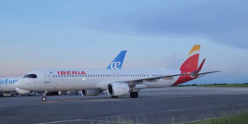 Llega al AILA el avión de fuselaje estrecho con mayor alcance