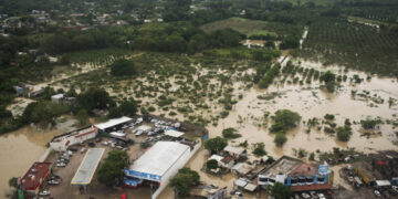 Lluvias en México dejan 44 muertos y comunidades aisladas