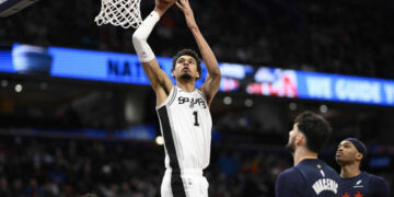 Los Spurs renuevan a Victor Wembanyama hasta 2027