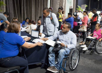Más de mil personas con discapacidad logran empleo mediante programas de inclusión