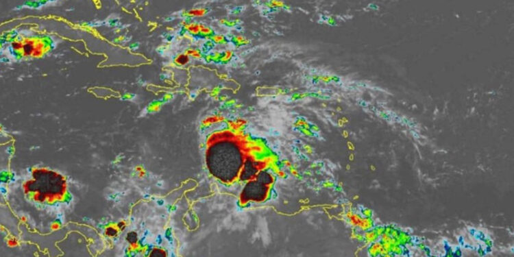Onda tropical podría convertirse en ciclón Melissa y dejar lluvias hasta el sábado