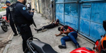 Operativo en favelas de Río deja al menos 64 muertos y 81 detenidos