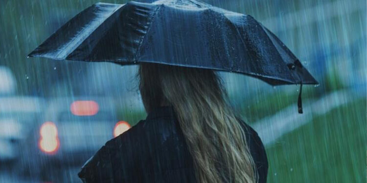 Posible tormenta tropical pone en alerta a 21 provincias del país