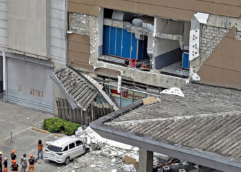 Terremoto de 7,4 sacude Filipinas y deja al menos dos muertos