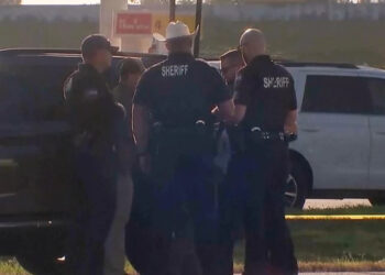 Tiroteo en suburbio de Houston deja dos niños muertos y dos heridos