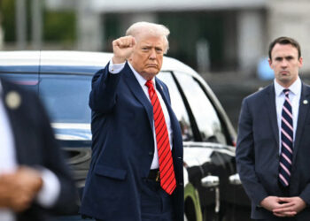 Trump demanda de nuevo al New York Times por difamación