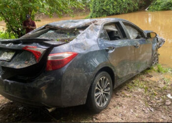 Un muerto y dos heridos en accidente de tránsito en Villa Riva