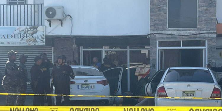 Venta de fusil habría motivado muerte de cinco hombres en Santiago