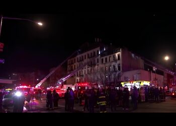 Incendio Arrasa Restaurante Y Deja 12 Familias Desalojadas En Manhattan