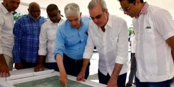 Abinader anuncia soluciones de agua, alcantarillado y energía en Higüey