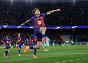 Barcelona golea 4-0 al Athletic en su regreso al Camp Nou