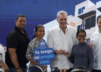 Gobierno entrega viviendas del plan Mi Vivienda en San Luis