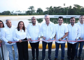 Inauguran planta de tratamiento de aguas residuales en Pimentel
