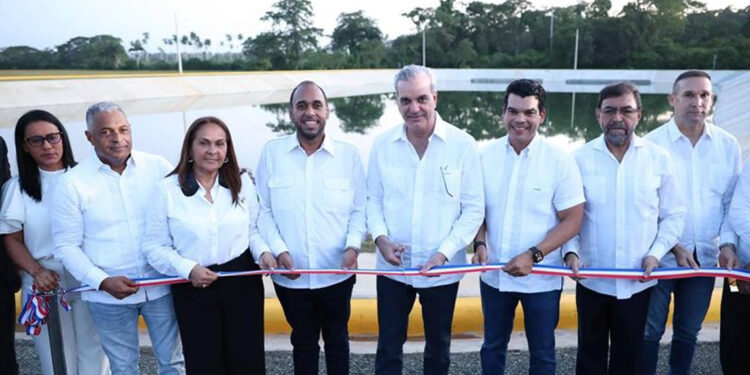 Inauguran planta de tratamiento de aguas residuales en Pimentel