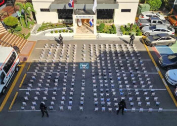 Incautan en Baní el mayor cargamento de cocaína del 2025; arrestan a tres hombres