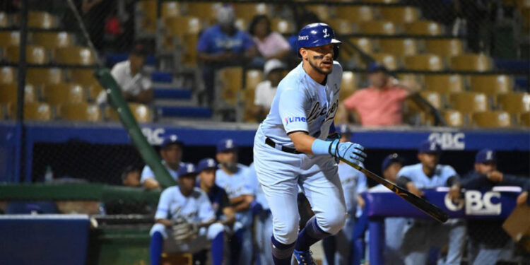 Licey Rompe Racha Y Derrota 6-2 A Las Estrellas