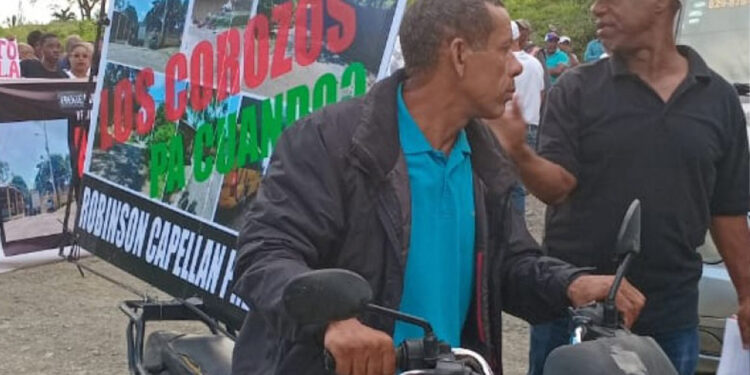 Marchan para exigir asfaltado en Pedro Brand