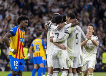 Real Madrid aplasta al Valencia con doblete de Mbappé y dominio total