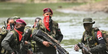 Seis menores mueren en bombardeo del Ejército colombiano contra disidencias