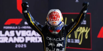 Verstappen se acerca al quinto título tras descalificaciones en Las Vegas