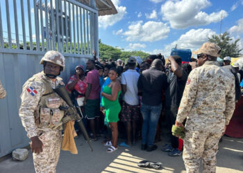 Haitianos cierran puente en Dajabón en rechazo a nuevos impuestos
