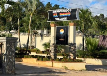 Hallan pareja canadiense sin vida en villa turística de Duarte