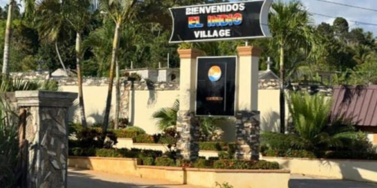 Hallan pareja canadiense sin vida en villa turística de Duarte