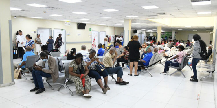Hospitales registran alta presión por virus respiratorios