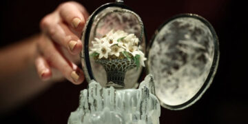 Huevo de Invierno de Fabergé se vende por 30 millones y rompe récord mundial