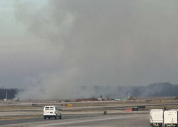 Incidente de avión provoca incendio en aeropuerto de Washington